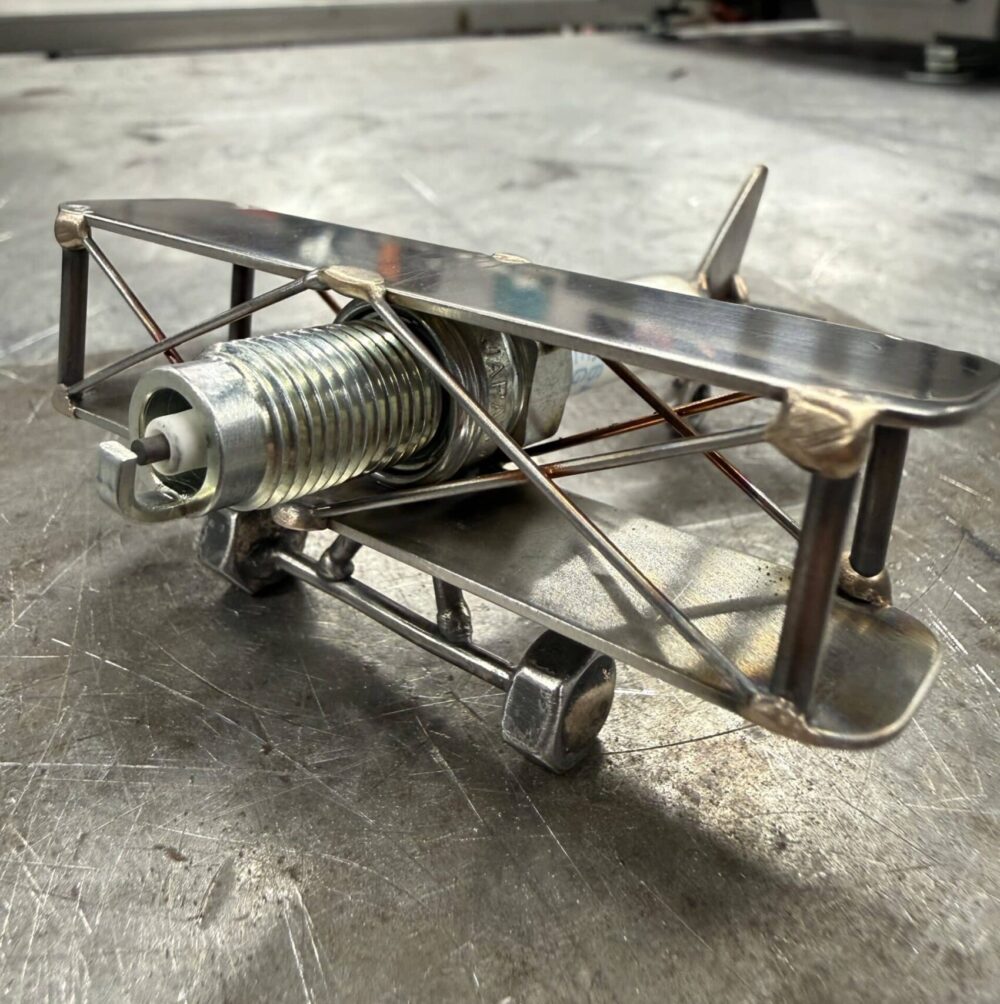 Spark plug Biplane